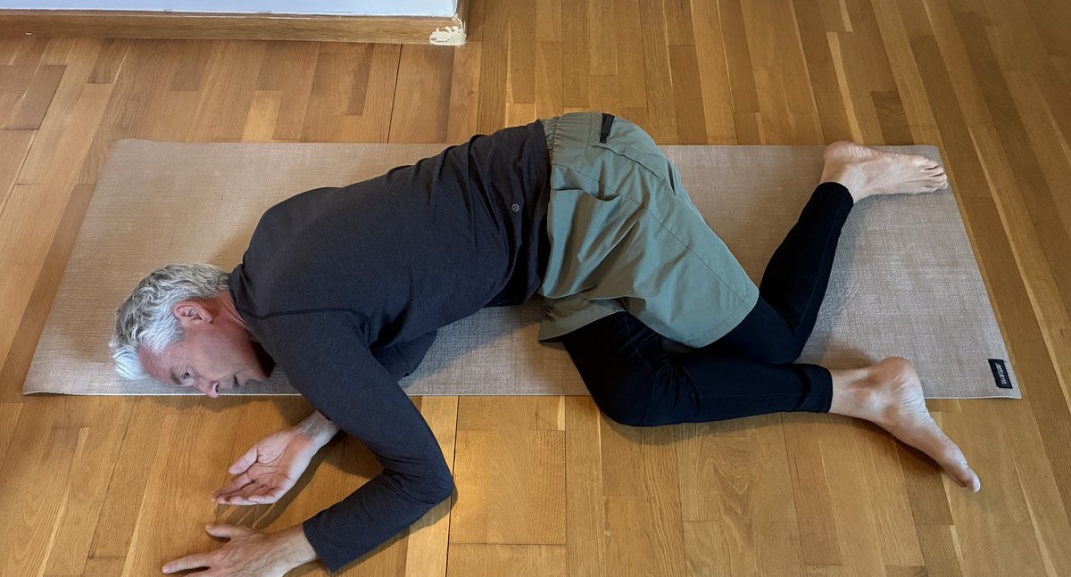 Christian en position fœtale côté droit — Jour 22